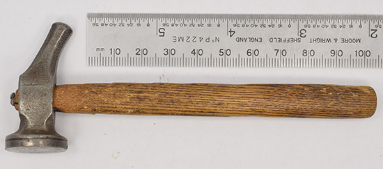 thumbnail image 2 of Wubbers Artisan's Mark 5 Pc Hammer Set W/Stand | HAM-6200 2 of 13